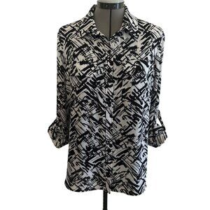 Black & White Abstract Print Button-Up Shirt With Roll-Tab Sleeves Large